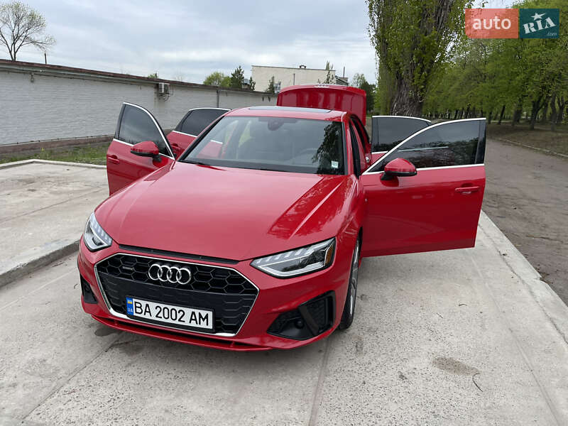 Седан Audi A4 2020 в Побужському