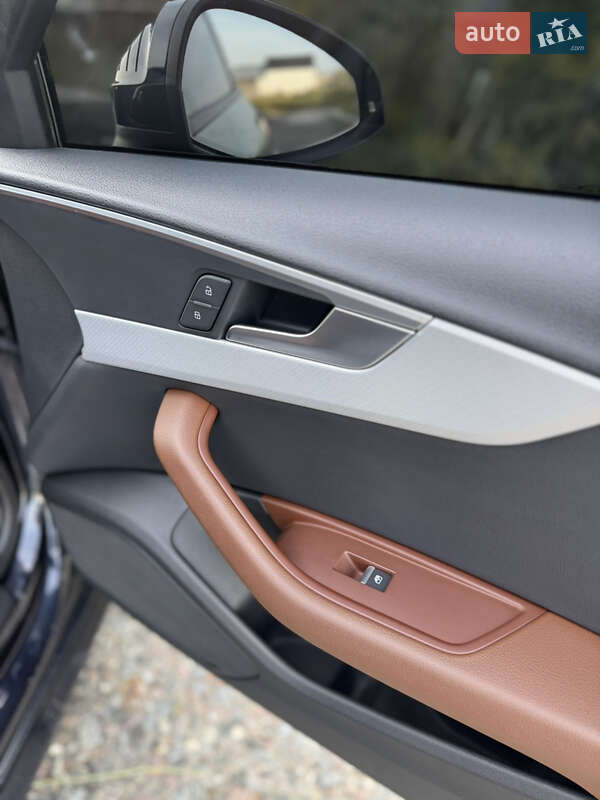 Седан Audi A4 2016 в Самборе