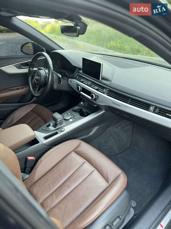 Седан Audi A4 2016 в Самборе