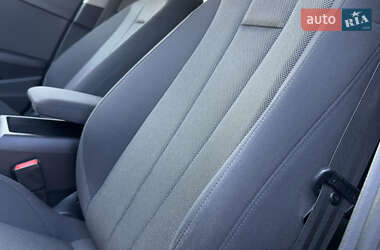 Универсал Audi A4 2016 в 