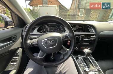 Седан Audi A4 2012 в 