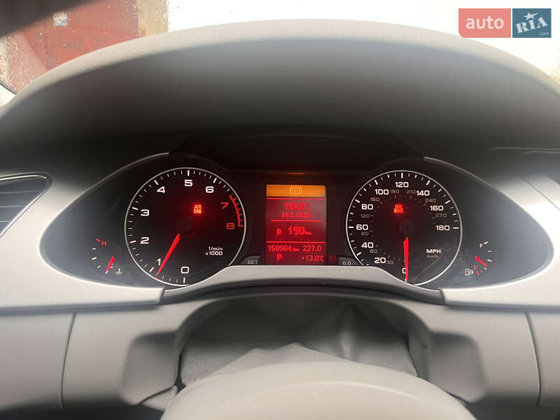 Седан Audi A4 2011 в Ивано-Франковске