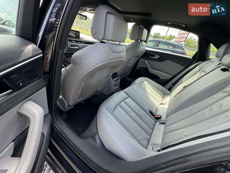 Седан Audi A4 2017 в Стрые