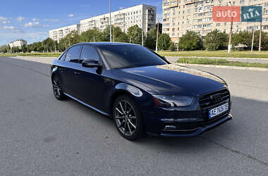 Седан Audi A4 2014 в 