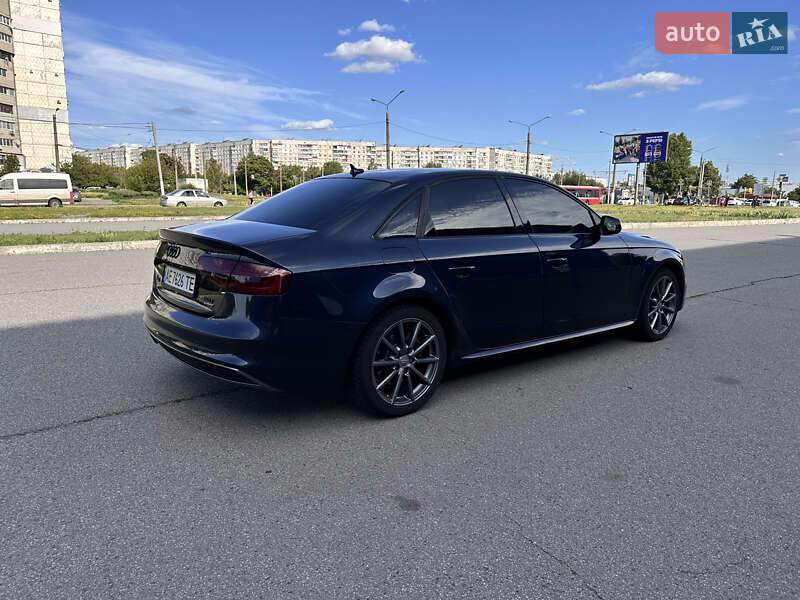 Седан Audi A4 2014 в Харькове