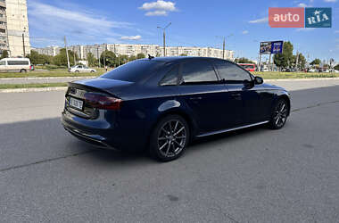 Седан Audi A4 2014 в 