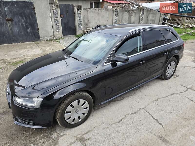 Универсал Audi A4 2014 в 