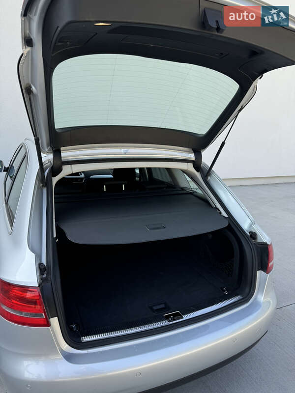 Универсал Audi A4 2009 в Луцке