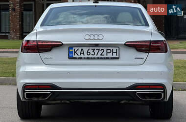 Седан Audi A4 2021 в 