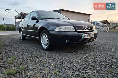 Седан Audi A4 1999 в 