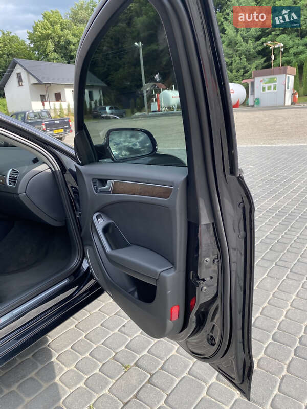 Седан Audi A4 2014 в Львове