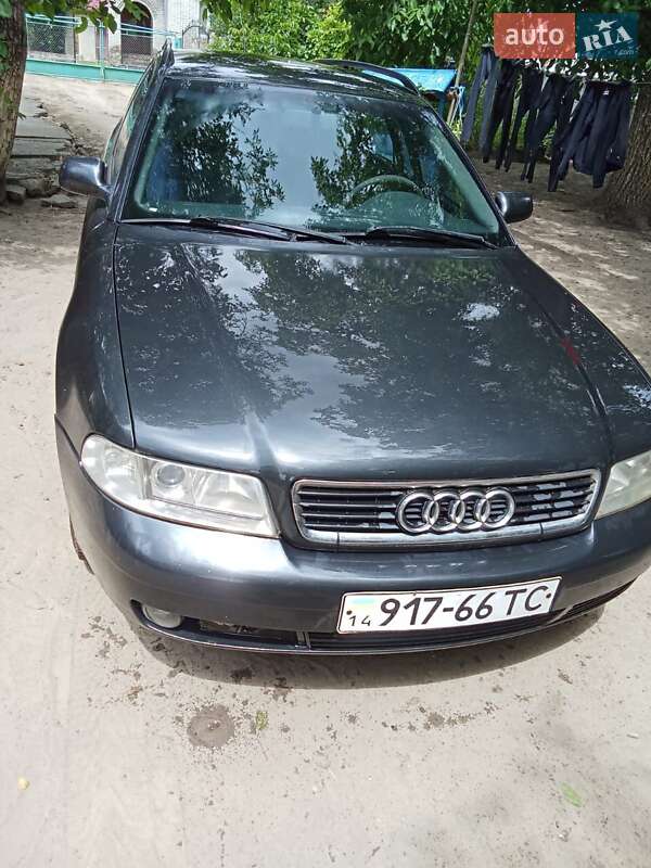 Универсал Audi A4 1999 в 