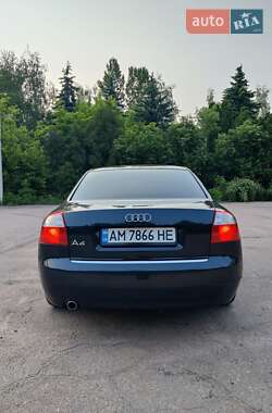Седан Audi A4 2003 в 