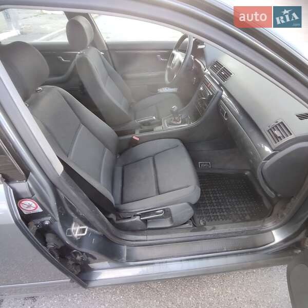 Седан Audi A4 2001 в Киеве