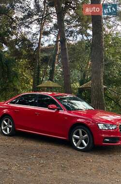 Седан Audi A4 2013 в Виннице