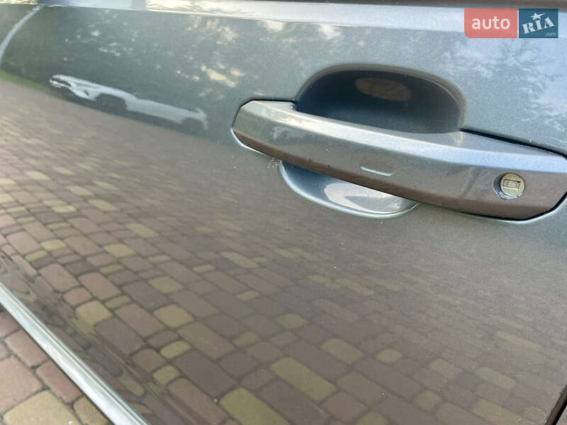 Седан Audi A4 2016 в Харькове