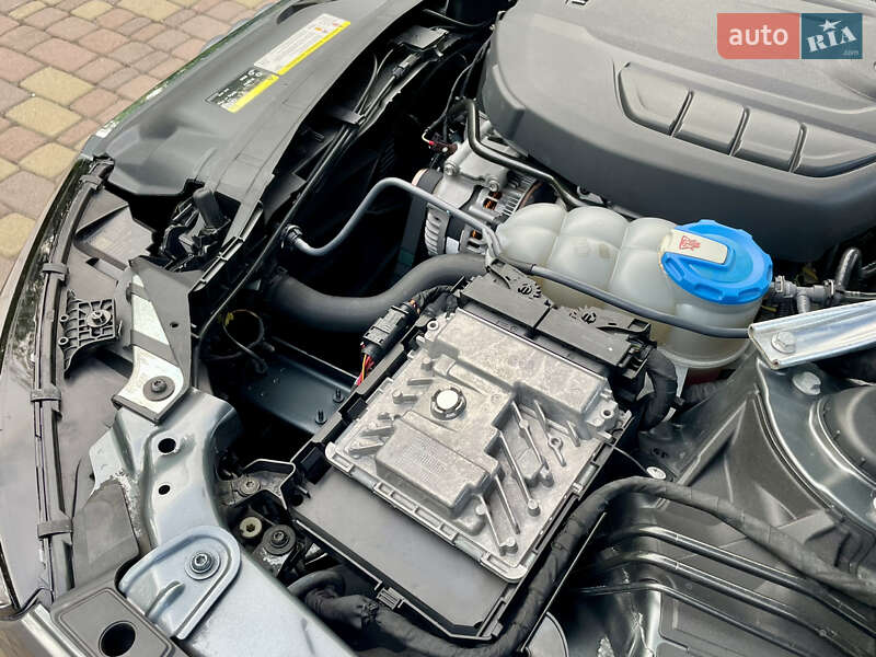 Седан Audi A4 2016 в Харькове