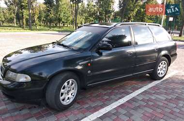 Универсал Audi A4 1998 в 