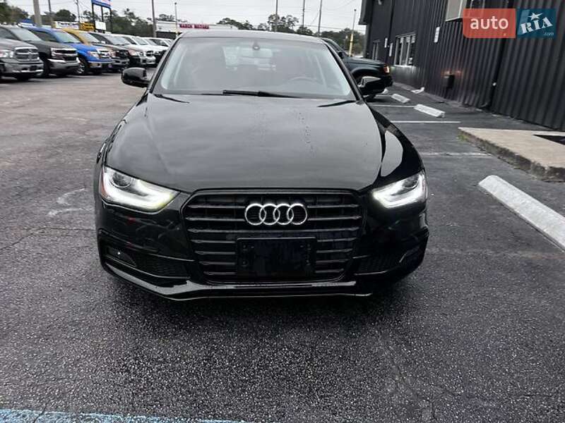 Седан Audi A4 2015 в Львове