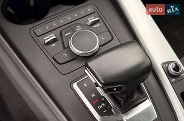 Универсал Audi A4 2017 в 