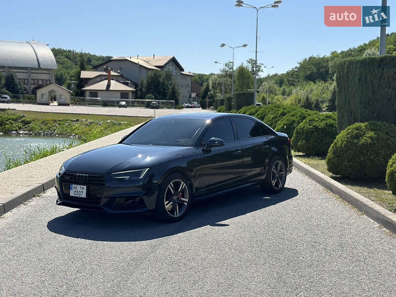 Седан Audi A4 2016 в Днепре