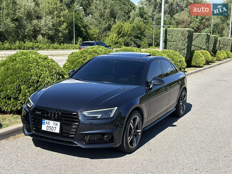 Седан Audi A4 2016 в Днепре