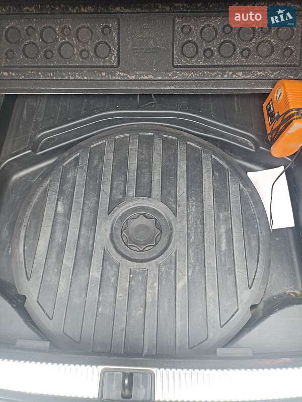 Универсал Audi A4 2002 в Хмельницком