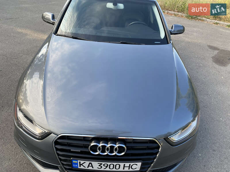 Седан Audi A4 2013 в Киеве