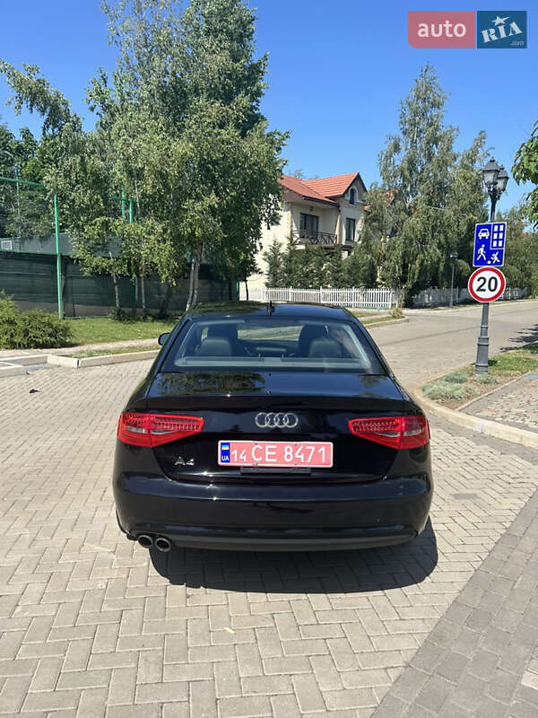 Седан Audi A4 2013 в Одессе