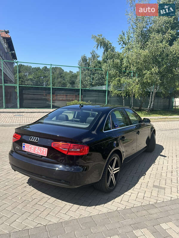 Седан Audi A4 2013 в Одессе