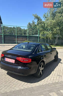 Седан Audi A4 2013 в 