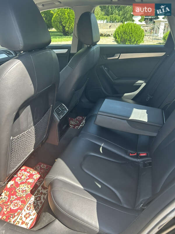 Седан Audi A4 2013 в Одессе