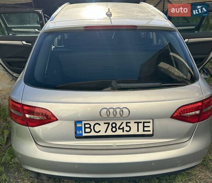 Универсал Audi A4 2012 в 