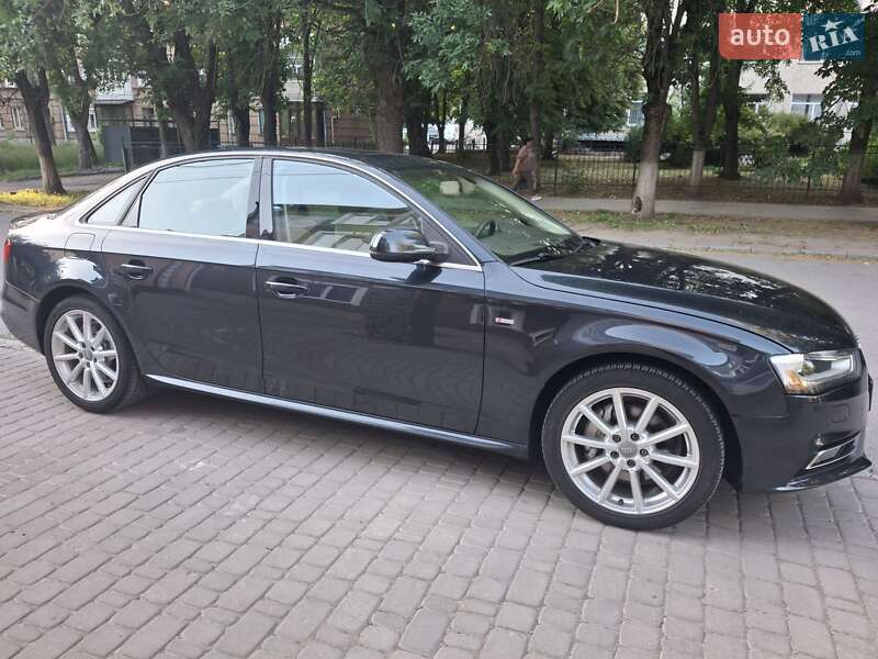 Седан Audi A4 2015 в Каменец-Подольском