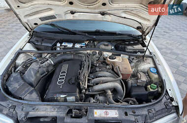 Седан Audi A4 1996 в 