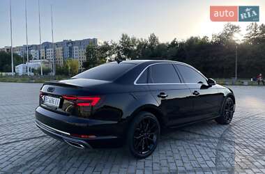 Седан Audi A4 2019 в 