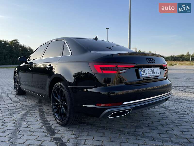Седан Audi A4 2019 в Львове