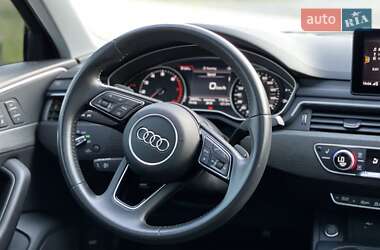 Седан Audi A4 2019 в 