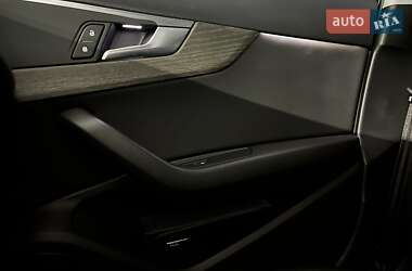 Седан Audi A4 2019 в 