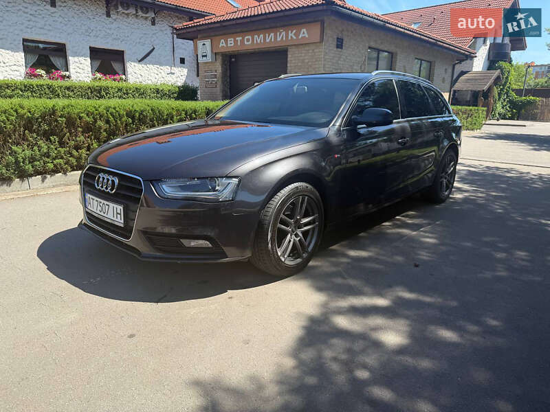 Универсал Audi A4 2013 в 