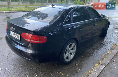 Седан Audi A4 2011 в 