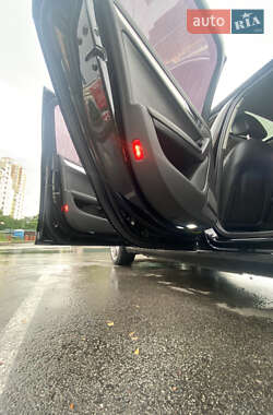 Седан Audi A4 2011 в 