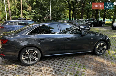 Седан Audi A4 2016 в 