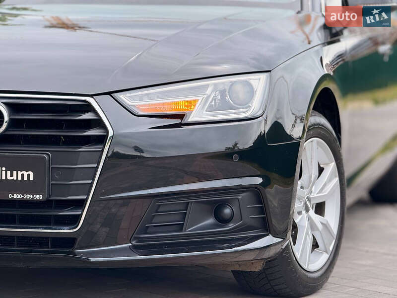 Универсал Audi A4 2017 в Киеве