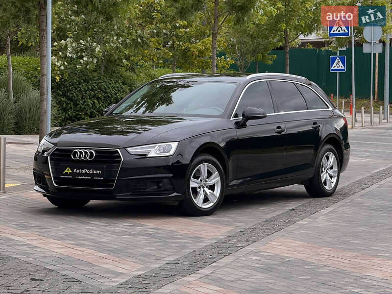 Универсал Audi A4 2017 в Киеве