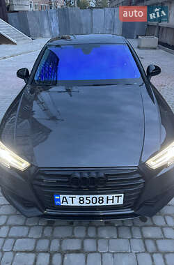 Седан Audi A4 2015 в Камені-Каширському
