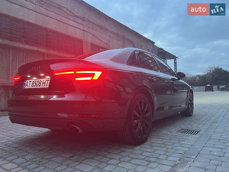 Седан Audi A4 2015 в Камені-Каширському