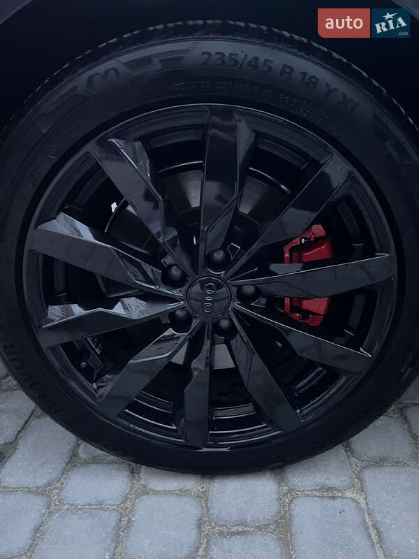 Седан Audi A4 2015 в Камені-Каширському