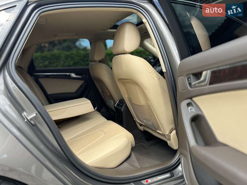 Седан Audi A4 2014 в Днепре