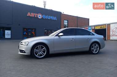 Седан Audi A4 2013 в 